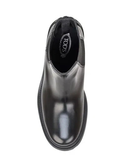 Tod's Leather Boots In Black