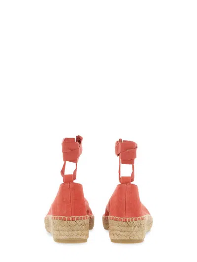 Castaã±er Gea Closed Back Round Toe Espadrilles In Red