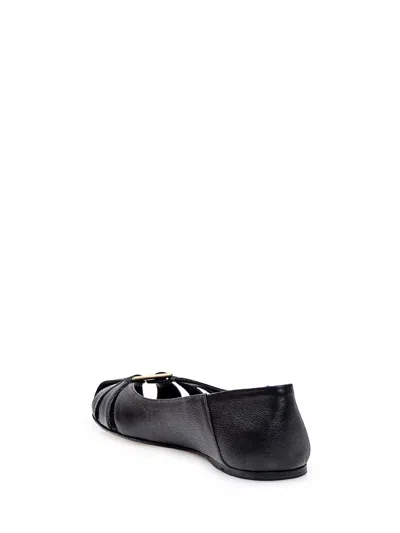 Ferragamo Gancini Ornament Flat Ballerina Shoes In Black