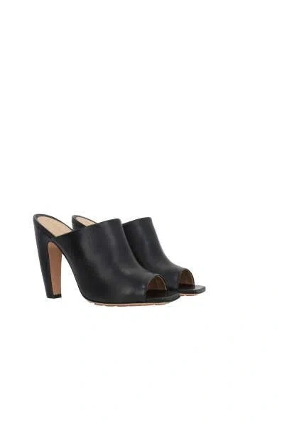 Bottega Veneta Elegantly Crafted Nappa Leather Canalazzo Sandals With 11 Cm Heel In Black