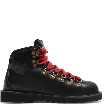 Danner Mountain Pass Black Shoes In Black