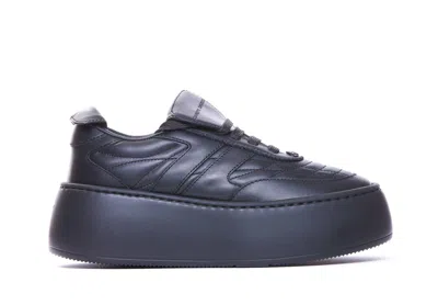 Giuseppe Zanotti League Quilted Round Toe Platform Sneakers In Black