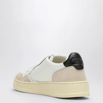 Autry Medalist Low Sneakers In White