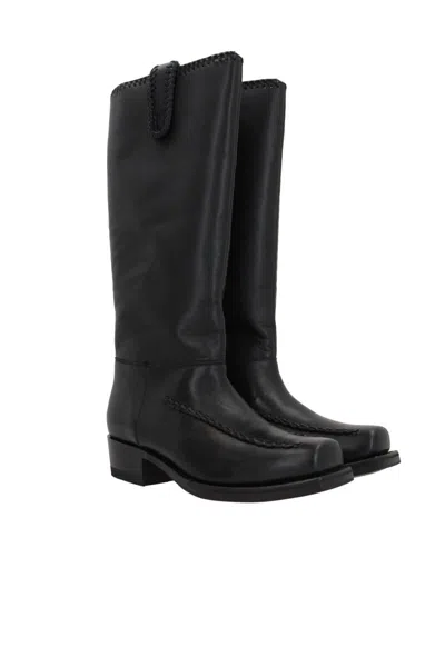 Hereu Gali Boots In Black