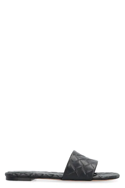 Bottega Veneta Quilted Leather Flat Slide Sandals In Black