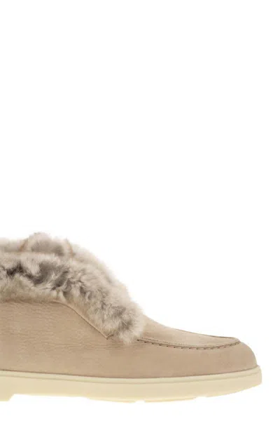 Santoni Desert Boot In Nubuck With Fur In Beige