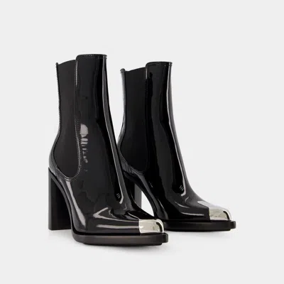 Alexander Mcqueen Alexander Mc Queen Punk 90mm Leather Chelsea Boots In Black