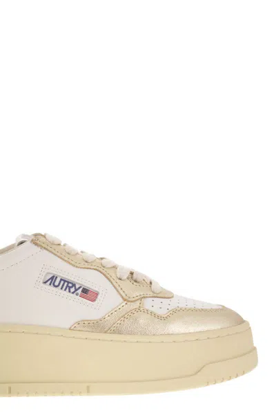 Autry Women's Medalist Low Platform Sneakers In Wht/platinum In White/gold