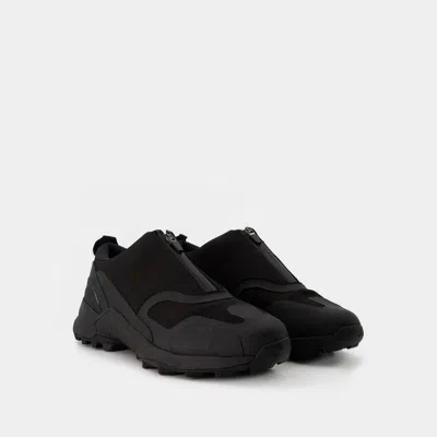 Y-3 Black Terrex Swift R3 Sneakers In Black