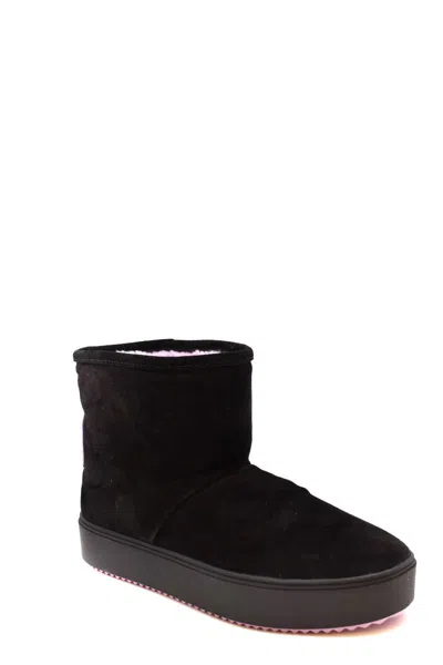Chiara Ferragni Eyelike Ankle Boots In Black