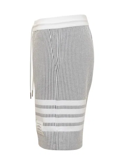 Thom Browne 4-bar Shorts In Grey