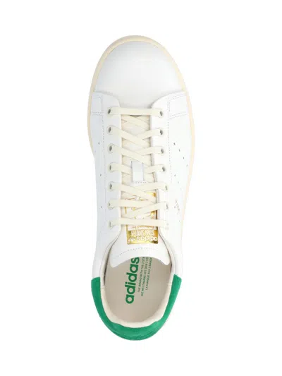 Adidas Originals Low Top Sneakers With Contrast Heel Tab In White