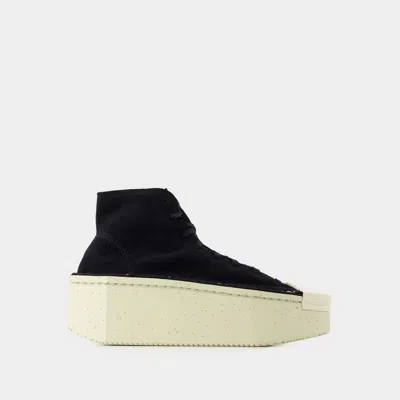 Y-3 Round-toe Platform Sneakers In Black