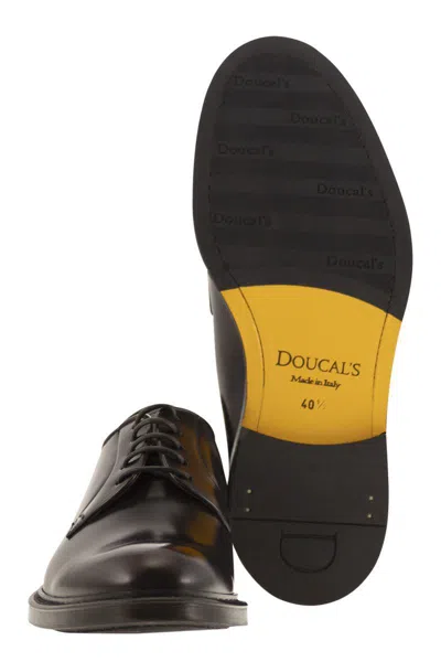 Doucal's Black Classic Oxford Shoes In Calf Leather Man In Red