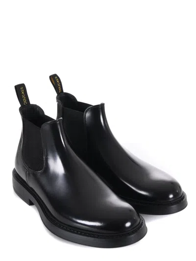 Doucal's Black Leather Ankle Boot In Black