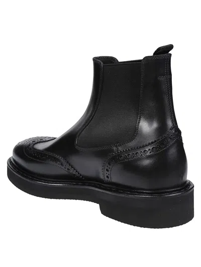 Premiata Elastic-panel Wingtip Boots In Black