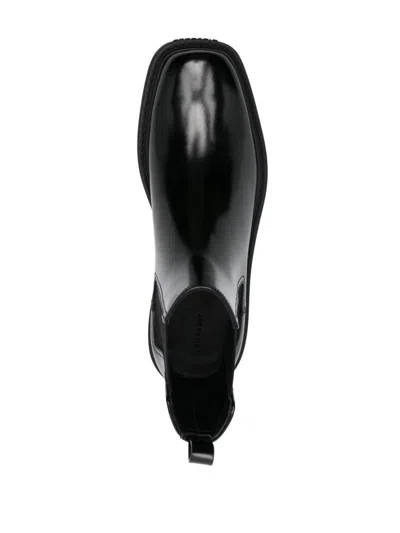 Givenchy Man Black Smooth Leather Chelsea Boot In Black