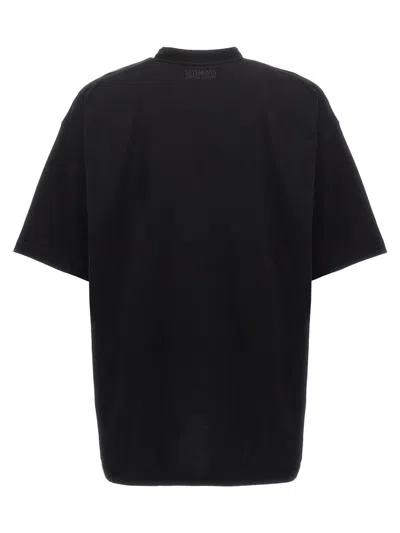 Vetements Oversized Crew Neck Embellished Text T-shirt In Black