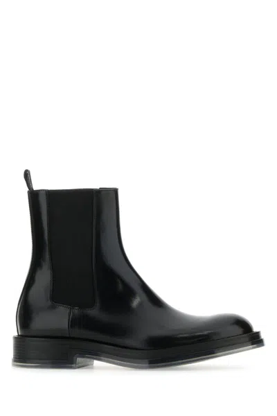 Alexander Mcqueen Calf Leather Chelsea Float Boots In Black