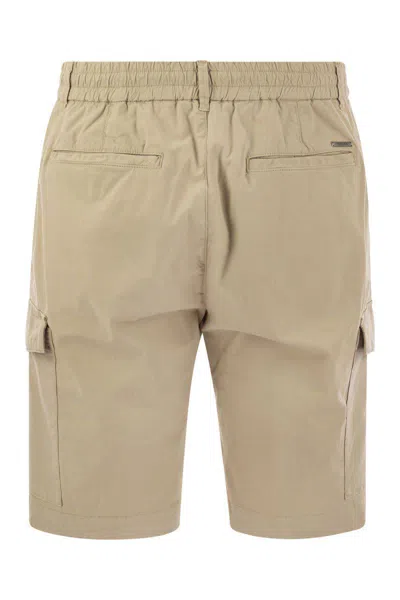 Peserico Men's Lightweight Cotton Lyocell Canvas Jogger Bermuda Shorts In Beige