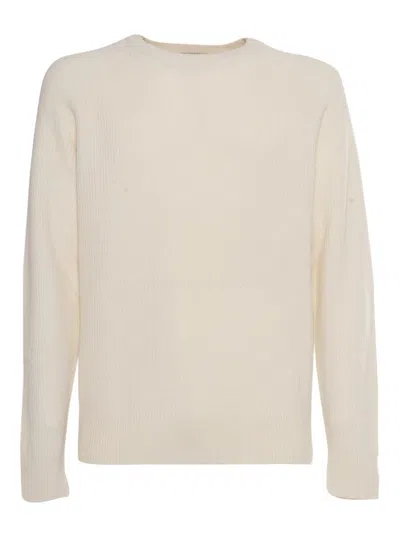 Ballantyne R Neck Pullover In White