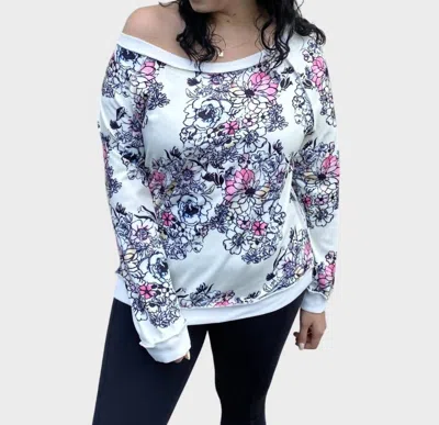 She & Sho Daisy Slouchy Sweater In White In White