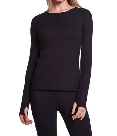 Capsule 121 Newton Top In Black In Black