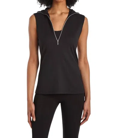 Capsule 121 Arc Top In Black In Black