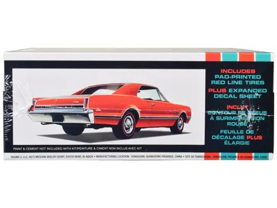 Diecast Model Amt Skill 2 Model Kit 1966 Oldsmobile 442 W-30 Hardtop 1/25 Scale Model By Amt