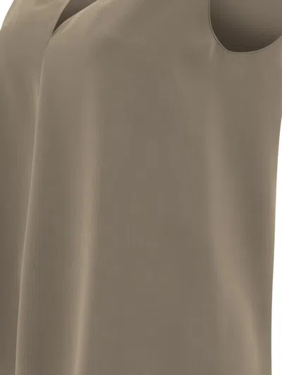 Fit V-neck Sleeveless Top In Grey