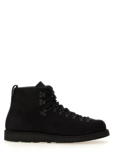 Stone Island Boot With Rubber Sole And Cushioning In Black