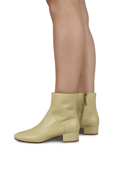 Francesco Russo Leather Boots In Cream