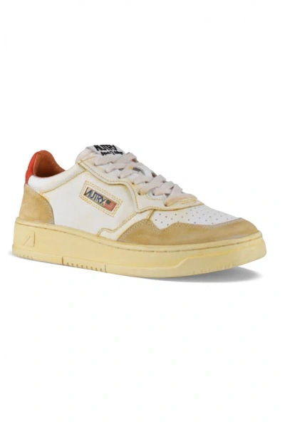 Autry Medalist Low White Beige Sneakers In White