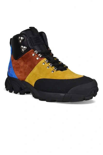Burberry Tor Boots In Multicolor