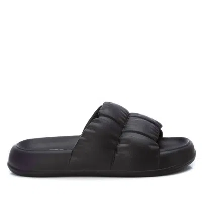 Xti Women's Pool Slides Sandals In Black In Black