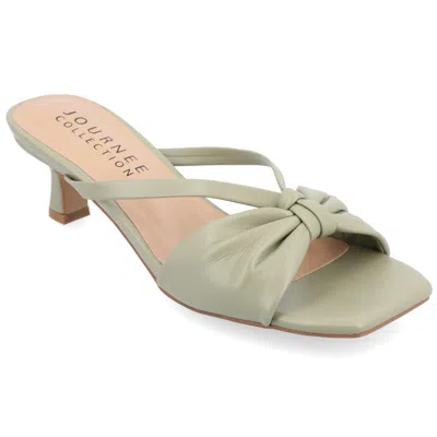 Journee Collection Collection Women's Starling Wide Width Pumps In Multi