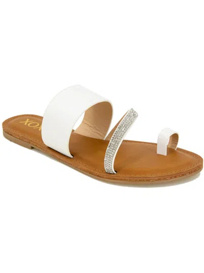 Xoxo Robby Womens Faux Leather Flat Thong Sandals In White