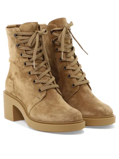 Gianvito Rossi Foster 45 Suede Boot In Tan