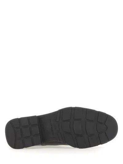 Alexander Mcqueen Timeless 3cm Heel Beatle Boot For Men In Black