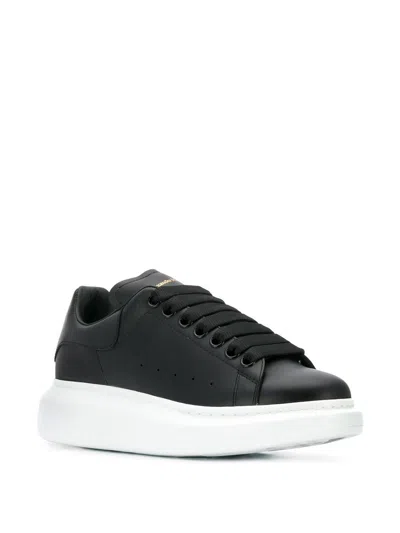 Alexander Mcqueen Round Head Lacing Low-cut Casual Sneakers In Multicolor