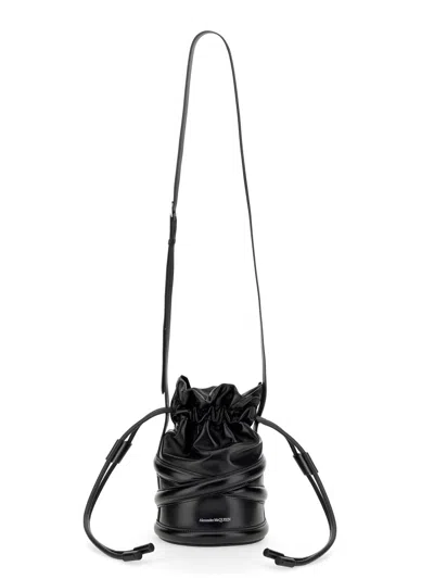 Alexander Mcqueen Women The Soft Curve Bag In Black
