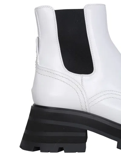 Alexander Mcqueen Leather Chelsea Boots In Cream