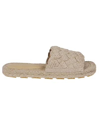 Bottega Veneta Round Head Flat-soled Slippers In Multicolor