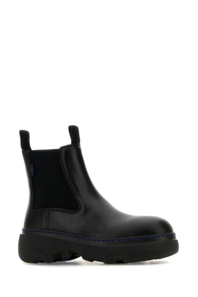 Burberry Leather Creeper Low Chelsea Boots In Black