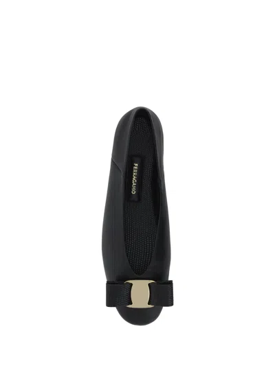 Ferragamo Vara Bow Ballet Flats In Black