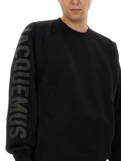 Jacquemus Top Le Sweatshirt Typo With Print In Black