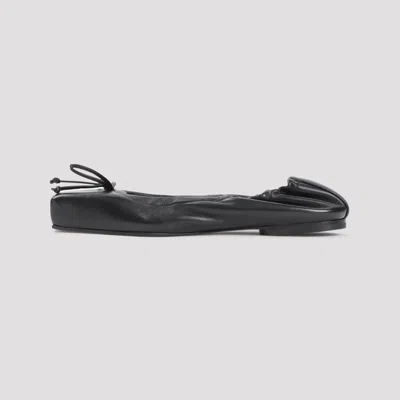 Jacquemus Flats In Black