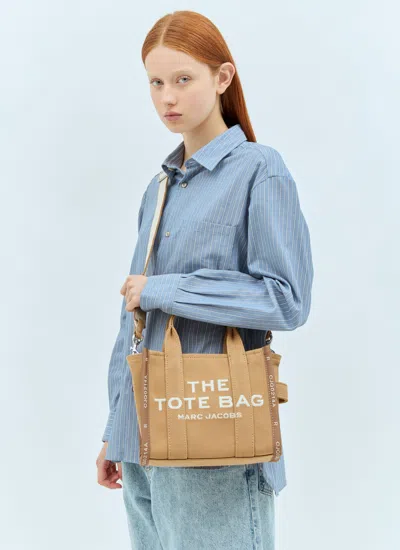 Marc Jacobs Medium The Leather Tote Bag In Cream
