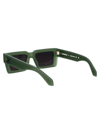 Off-white Moberly Sunglasses In 5707 Sage Green