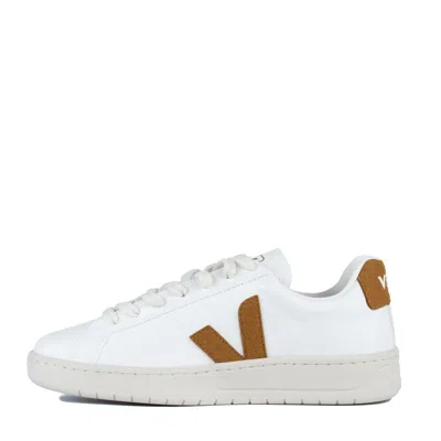 Veja Urca Bicolor Low-top Sneakers In White